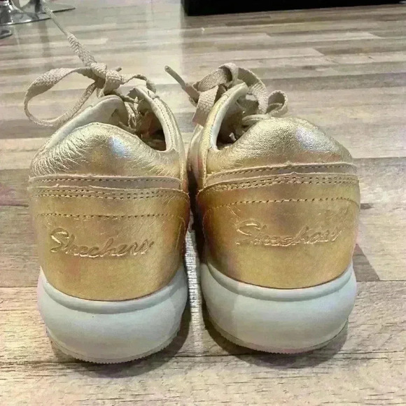 Skechers Gold & Tan Wedge Fit Shoes Sz. 7.5 - Picture 5 of 6